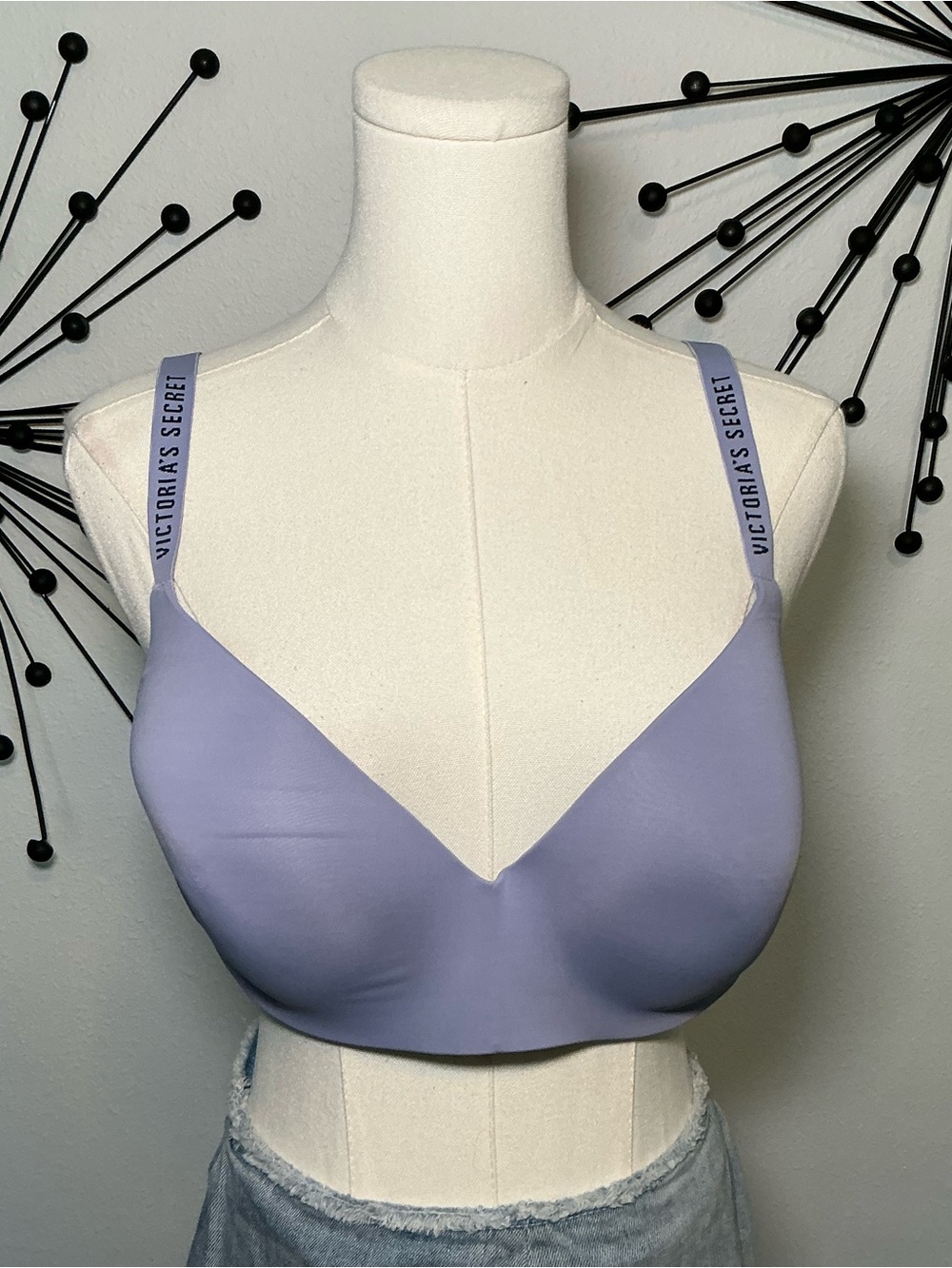 Victoria’s Secret Lavender Wireless T-Shirt Bra 38D Logo Strap